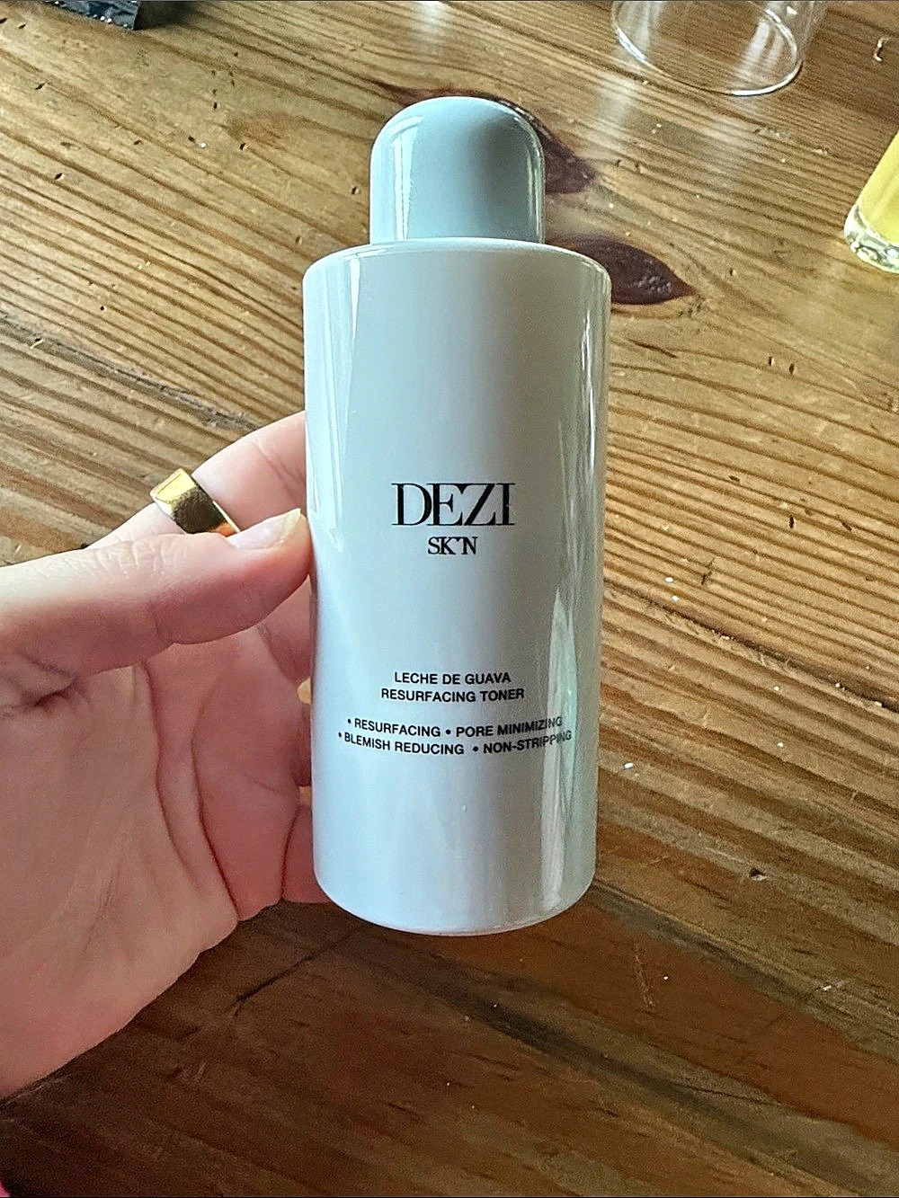 DEZI SKN Leche de Guava Resurfacing